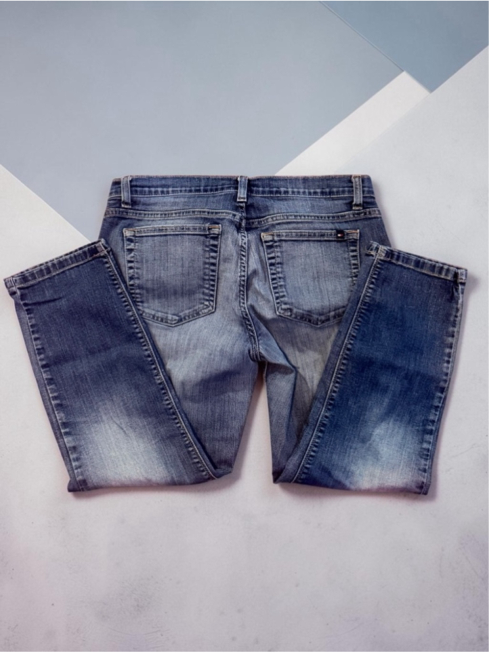 π₯ Tommy Hilfiger Size 8 Cropped Jeans Medium Wash Stretch Denim Capri Pants